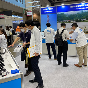 「危機管理産業展2022」移動無線センター展示ブースの様子2